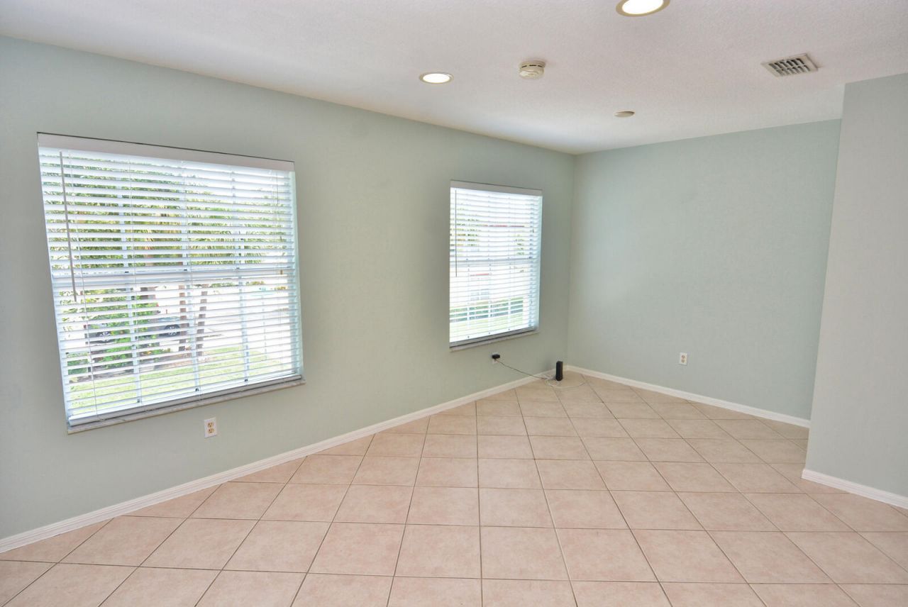 2093 SE Fern Park Drive, Port Saint Lucie, FL 34952 Photo
