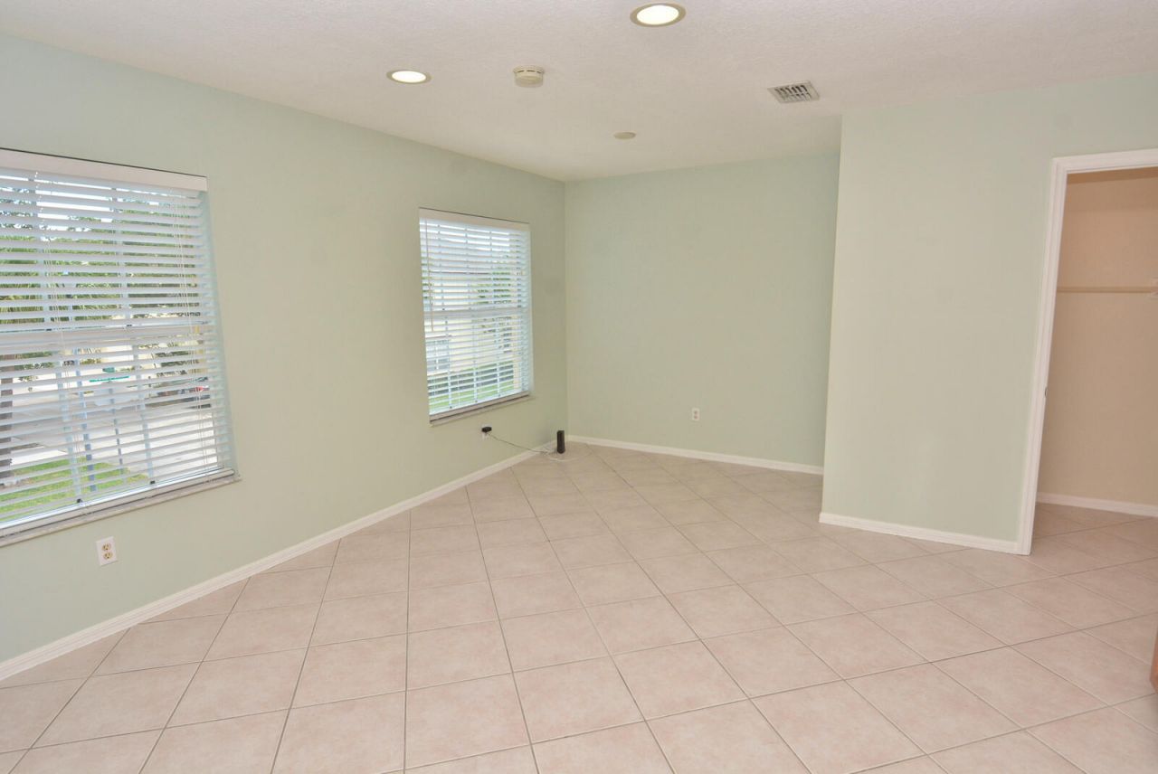 2093 SE Fern Park Drive, Port Saint Lucie, FL 34952 Photo