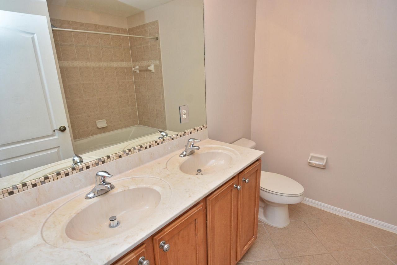 2093 SE Fern Park Drive, Port Saint Lucie, FL 34952 Photo