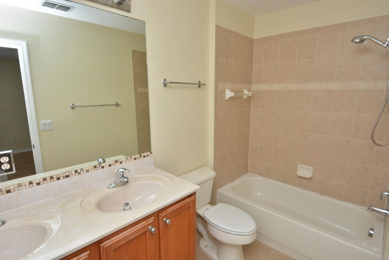2093 SE Fern Park Drive, Port Saint Lucie, FL 34952 Photo