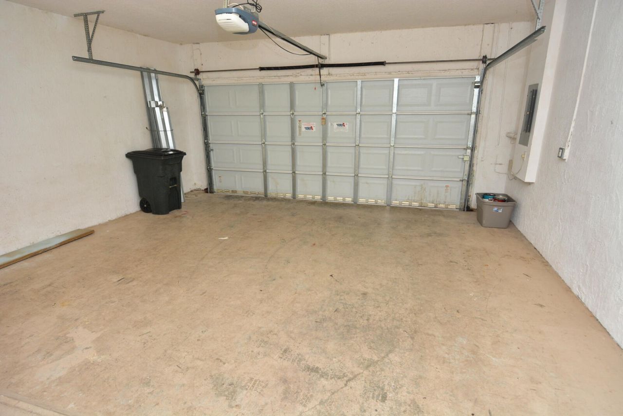 2093 SE Fern Park Drive, Port Saint Lucie, FL 34952 Photo
