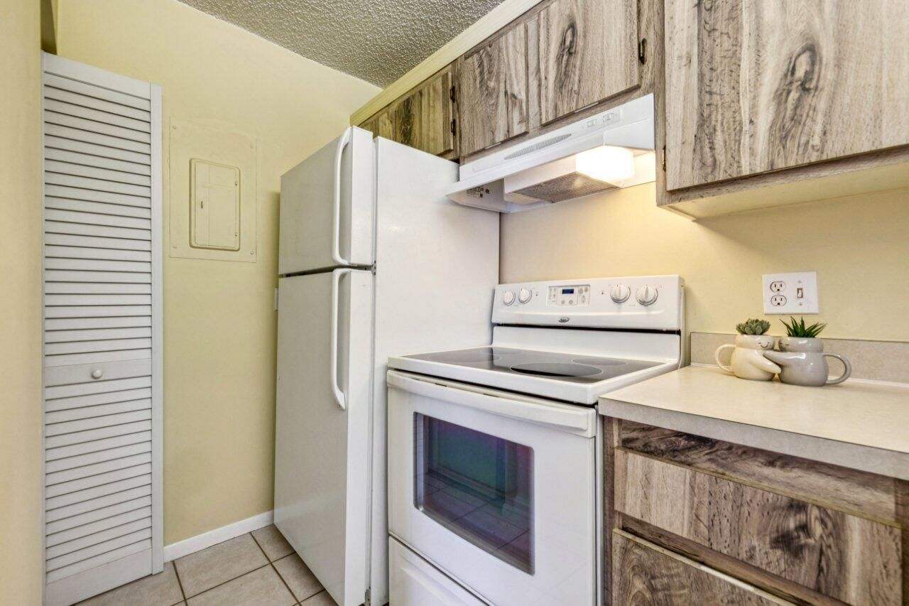 618 Sea Pine Way, Unit A2, Greenacres, FL 33415 Photo