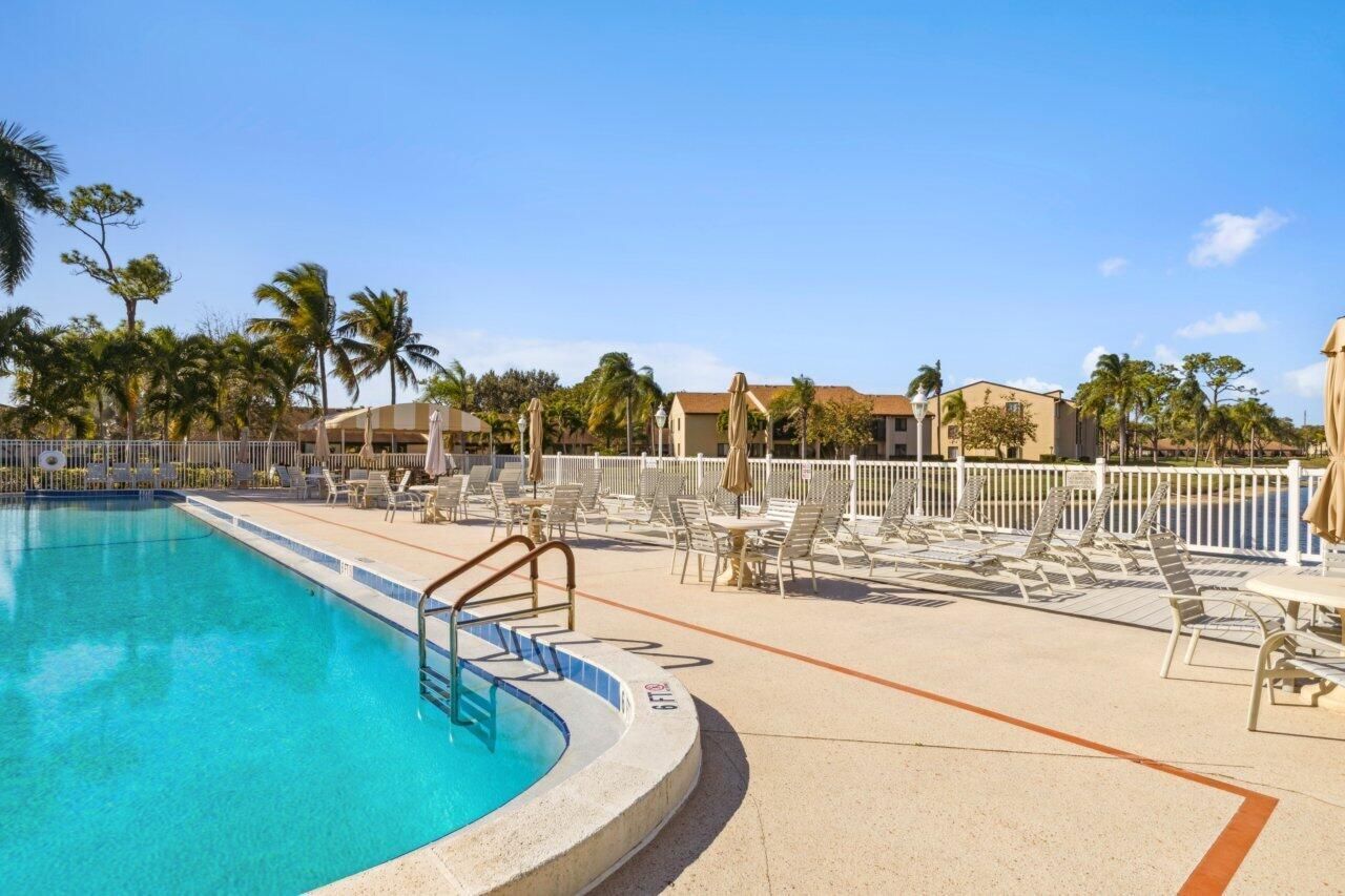 618 Sea Pine Way, Unit A2, Greenacres, FL 33415 Photo