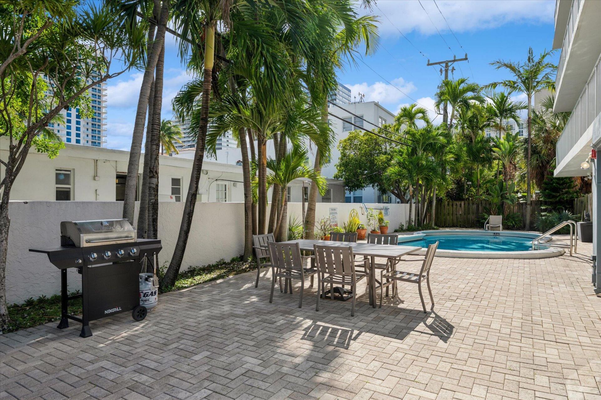 524 Orton Avenue, Unit 201, Fort Lauderdale, FL 33304 Photo