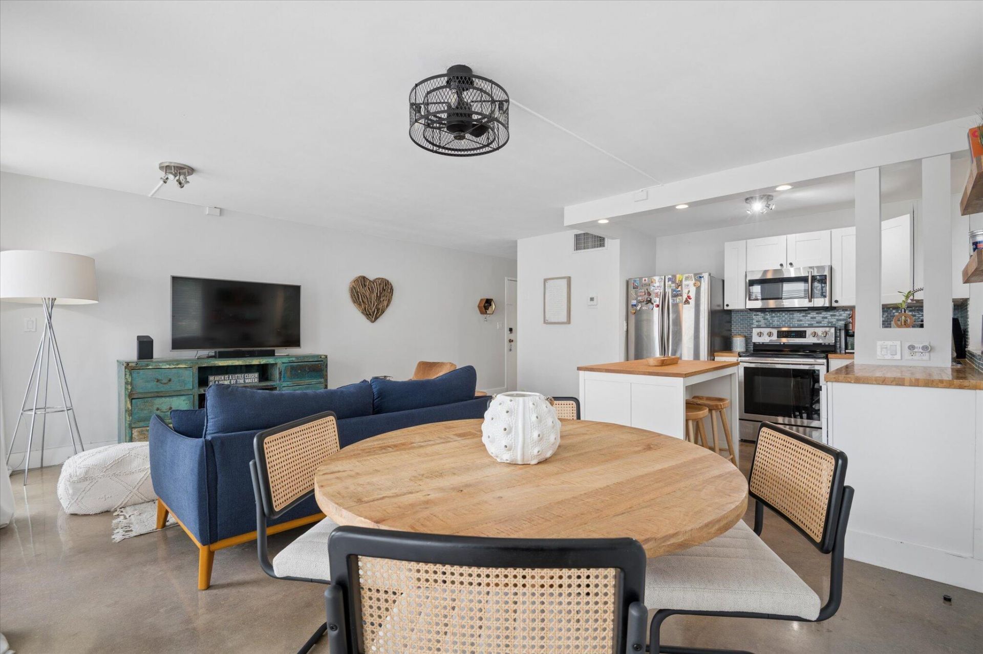 524 Orton Avenue, Unit 201, Fort Lauderdale, FL 33304 Photo