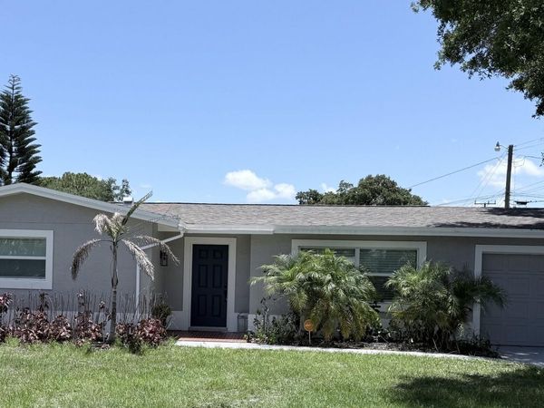 907 Antigua Avenue, Fort Pierce, FL 34982