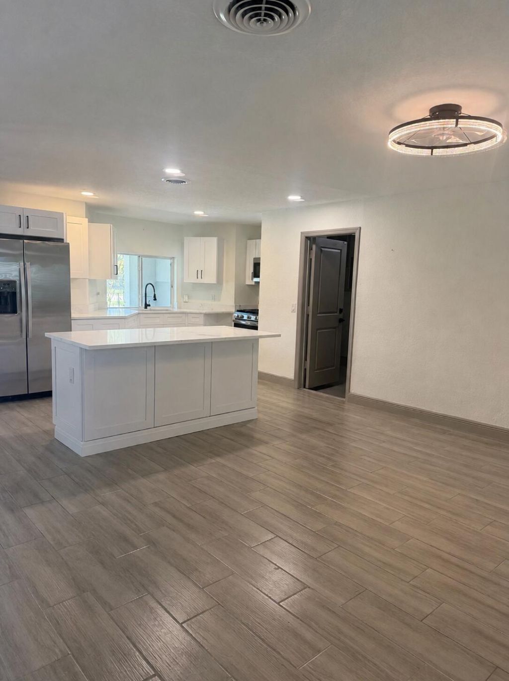 907 Antigua Avenue, Fort Pierce, FL 34982 Photo