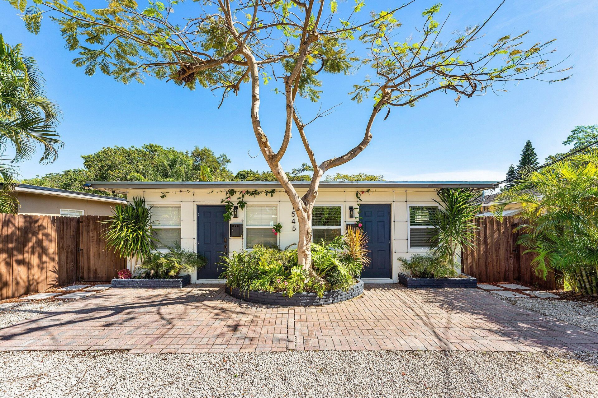 1545 NE 32nd Street, Unit 2, Oakland Park, FL 33334 Main Photo