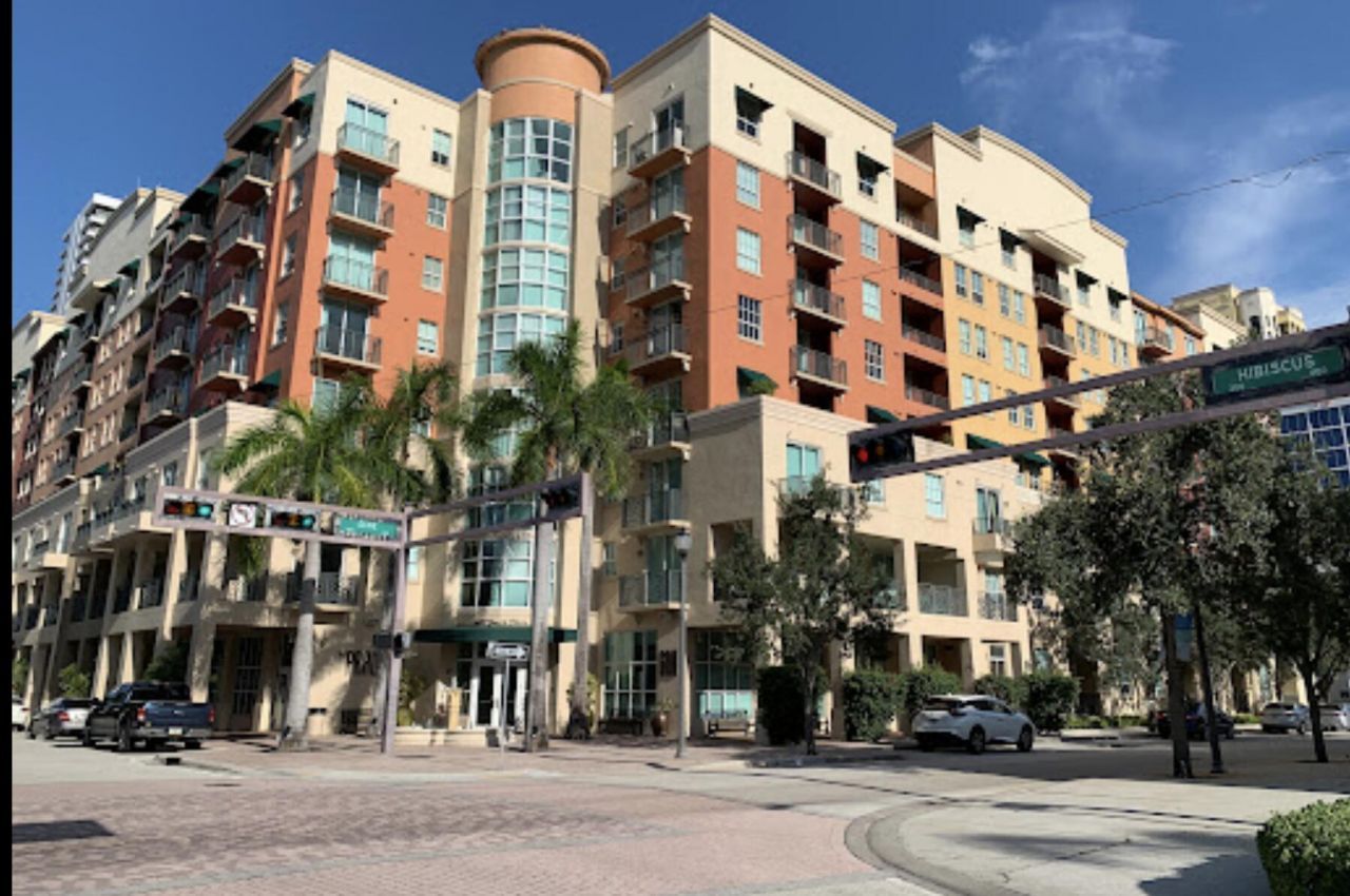 600 S Dixie Hwy 520 Highway, Unit 520, West Palm Beach, FL 33401 Photo