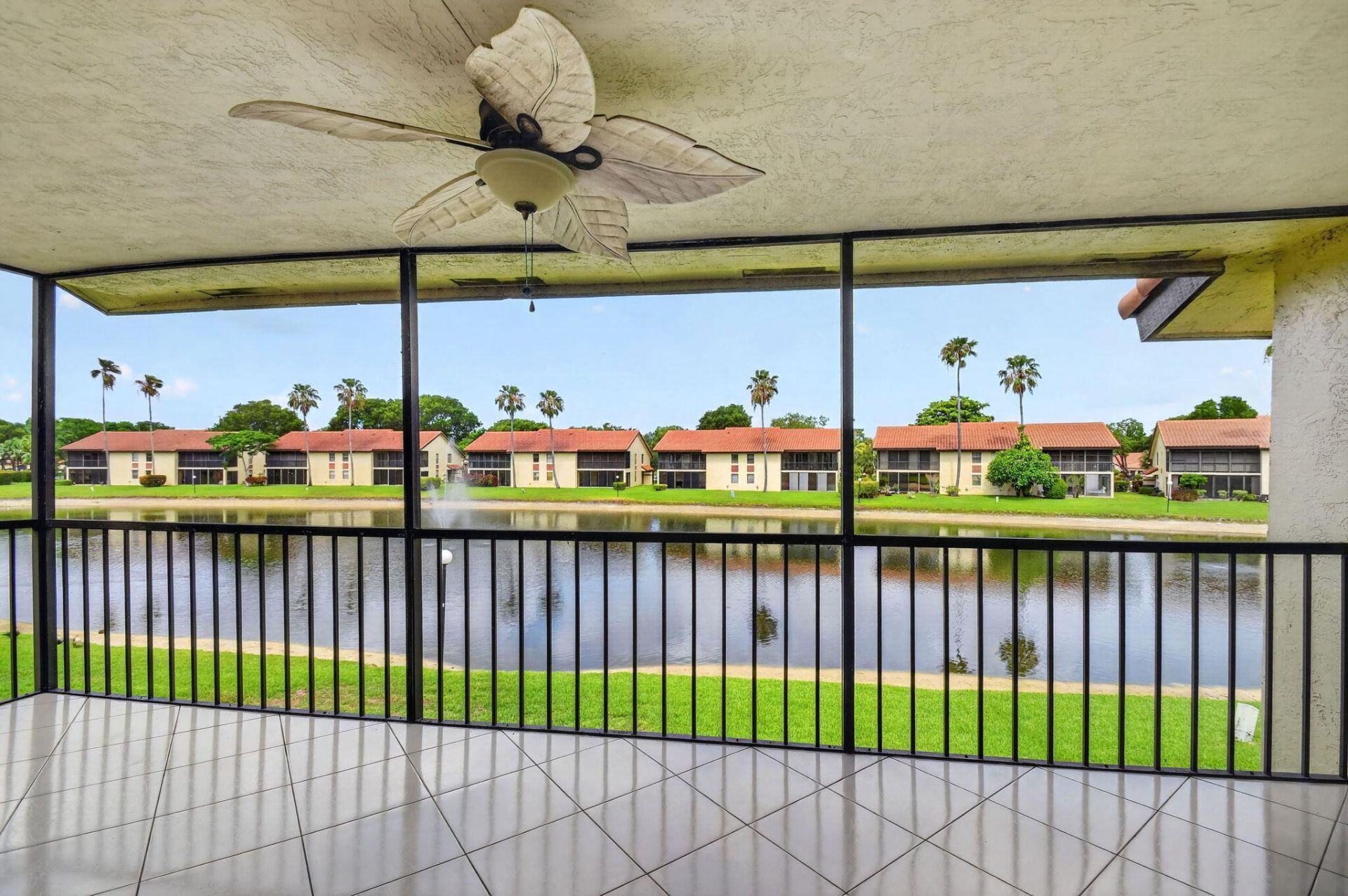 10231 N Circle Lake Drive, Unit 201, Boynton Beach, FL 33437 Photo