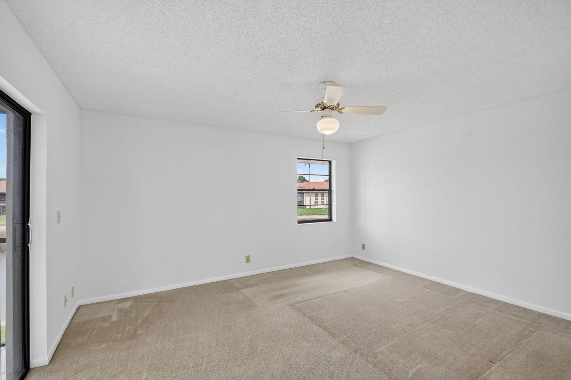 10231 N Circle Lake Drive, Unit 201, Boynton Beach, FL 33437 Photo