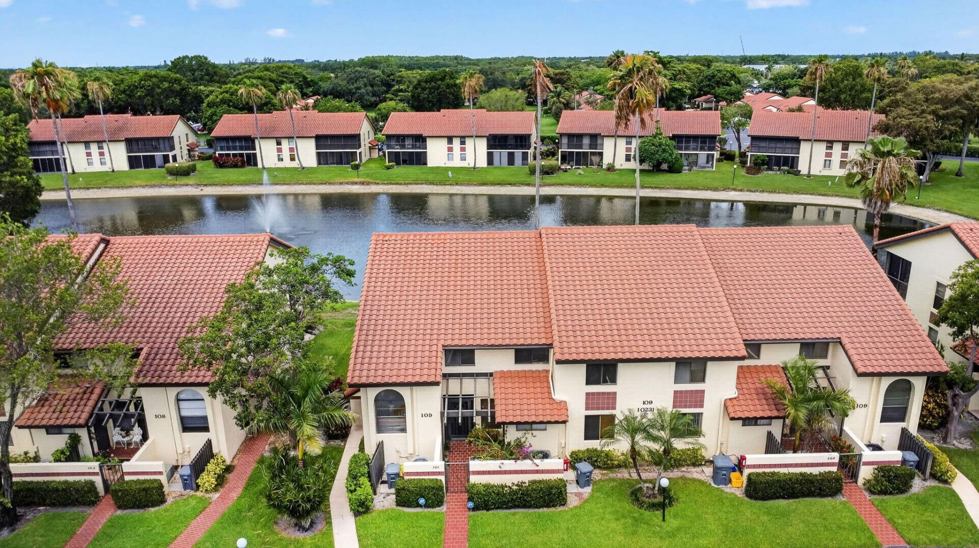 10231 N Circle Lake Drive, Unit 201, Boynton Beach, FL 33437 Photo