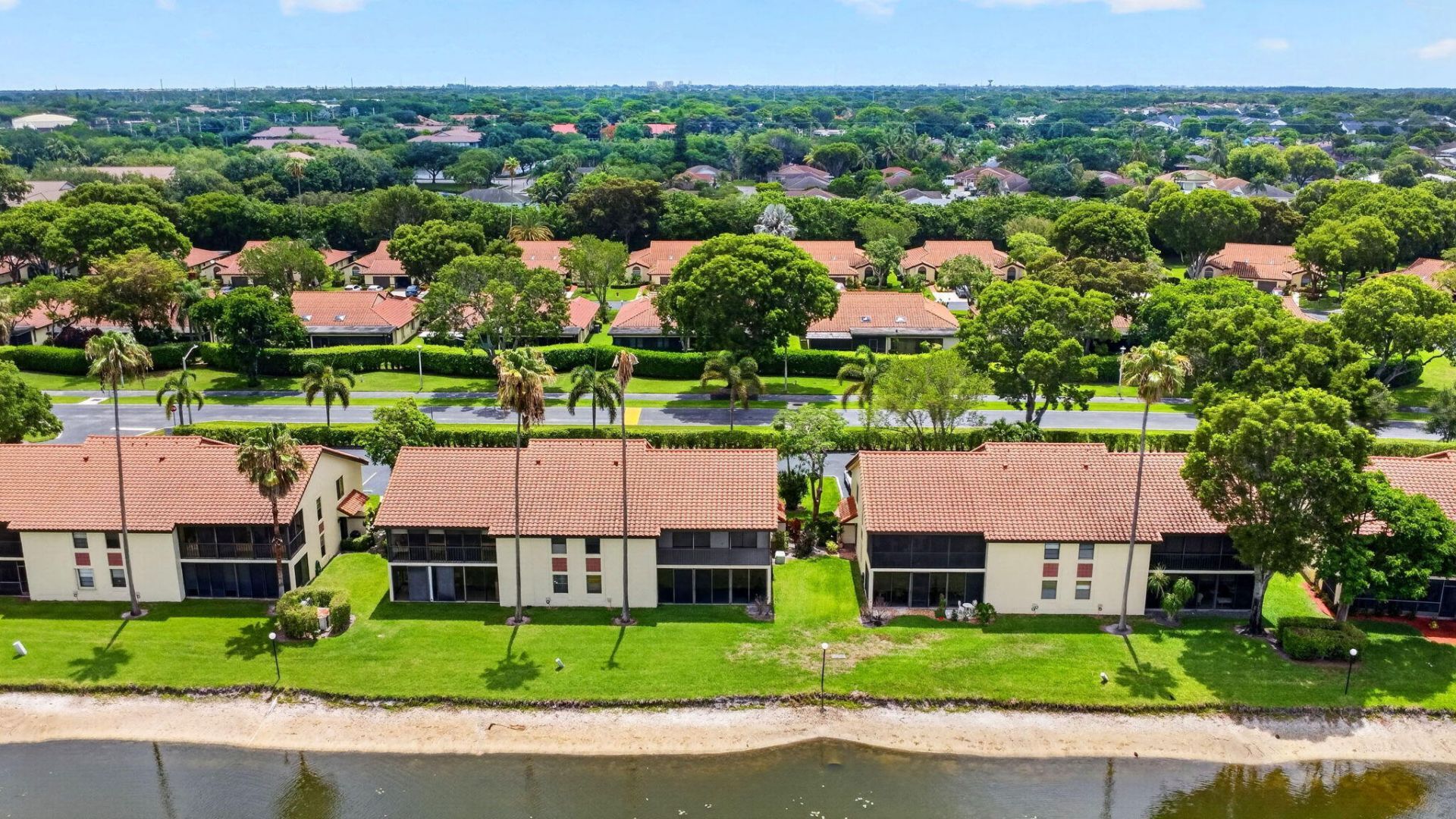 10231 N Circle Lake Drive, Unit 201, Boynton Beach, FL 33437 Photo