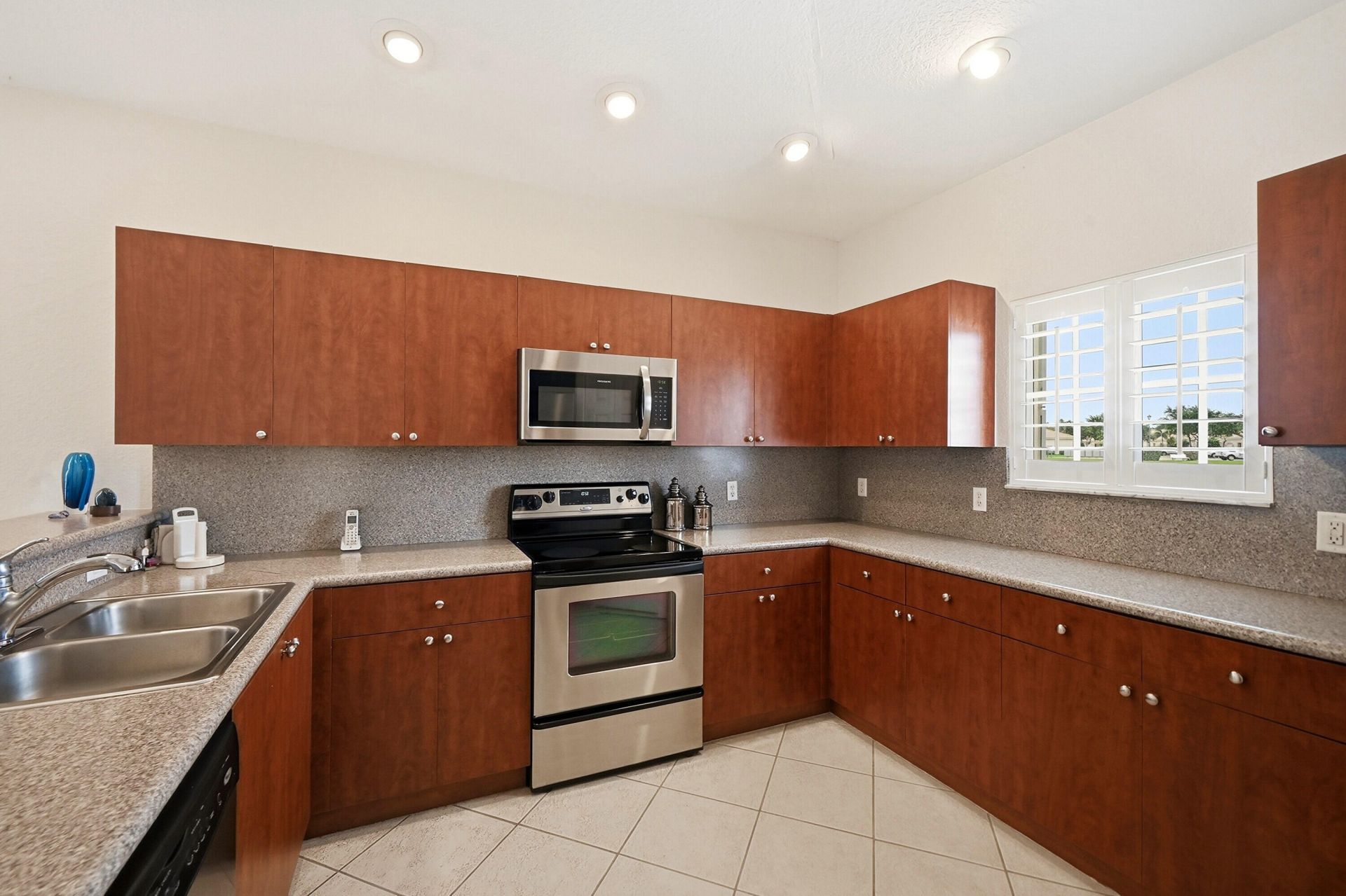 2340 Windjammer Way, West Palm Beach, FL 33411 Photo