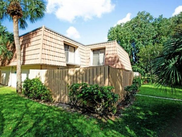 507 Green Springs Place, West Palm Beach, FL 33409