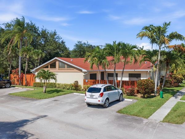 4353 Woodstock Drive N, Unit B, West Palm Beach, FL 33409