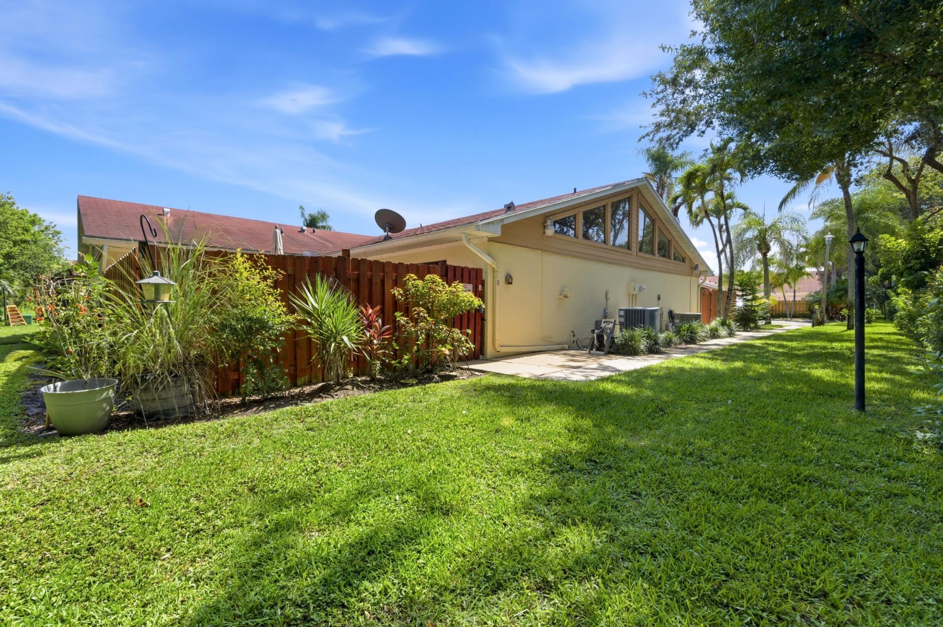 4353 Woodstock Drive, Unit B, West Palm Beach, FL 33409 Photo