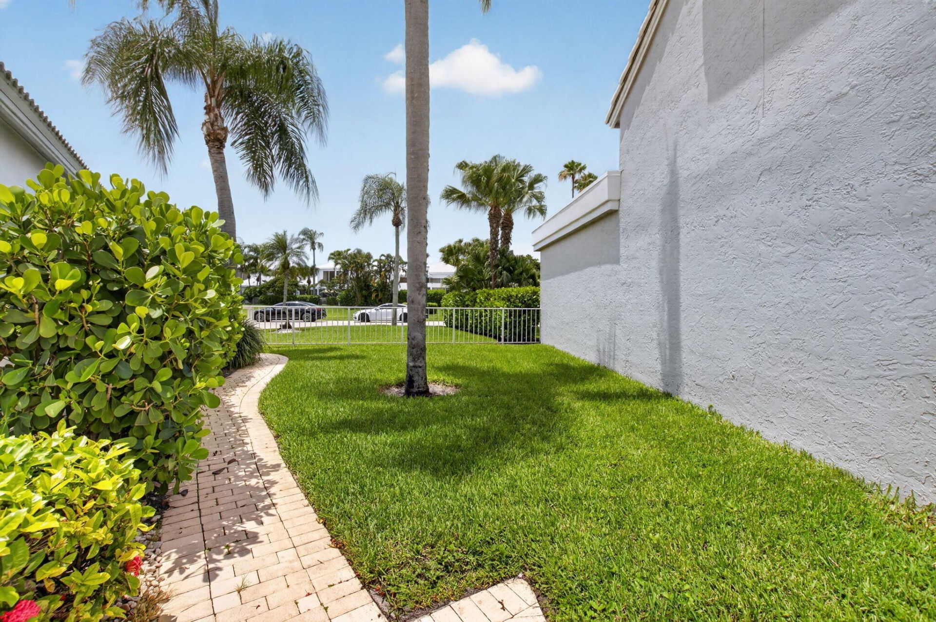 5768 Waterford, Boca Raton, FL 33496 Photo