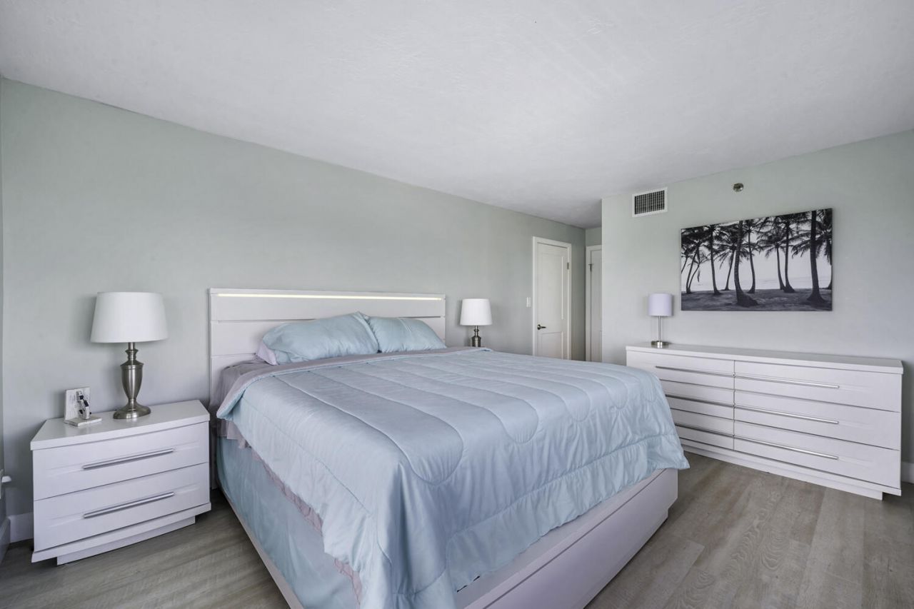 801 S Ocean Drive, Unit 701, Fort Pierce, FL 34949 Photo
