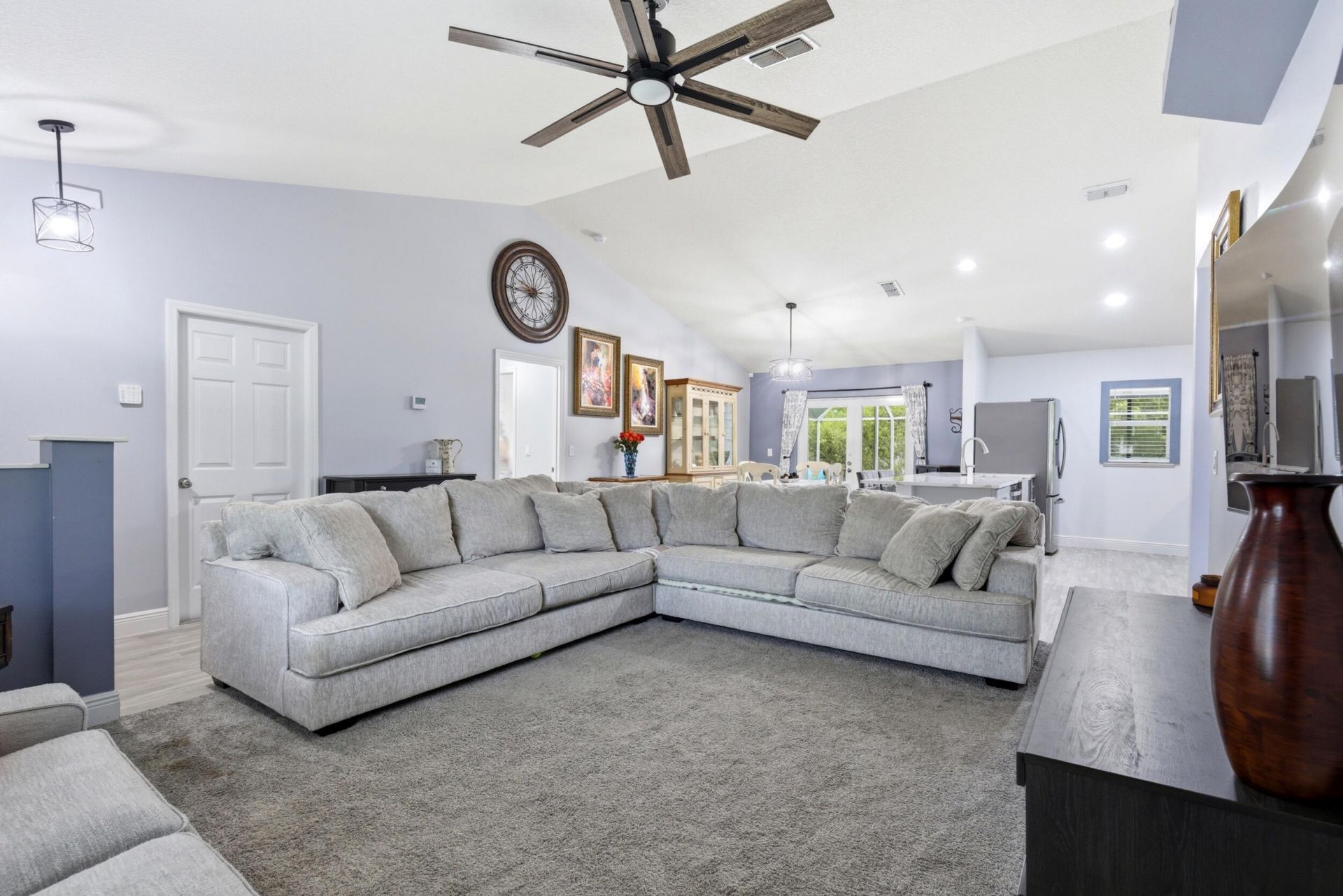 105 SW Glenwood Drive, Port Saint Lucie, FL 34984 Photo
