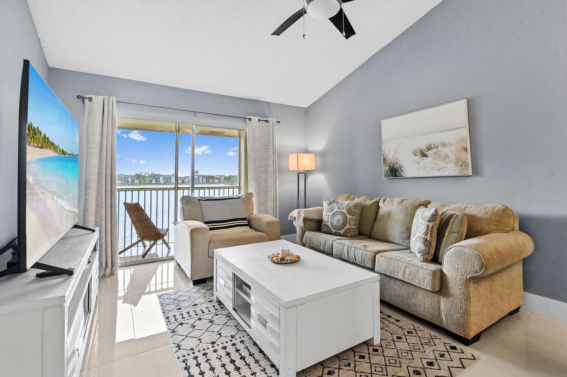 5530 Lakeside Drive, Unit 203, Margate, FL 33063 Photo