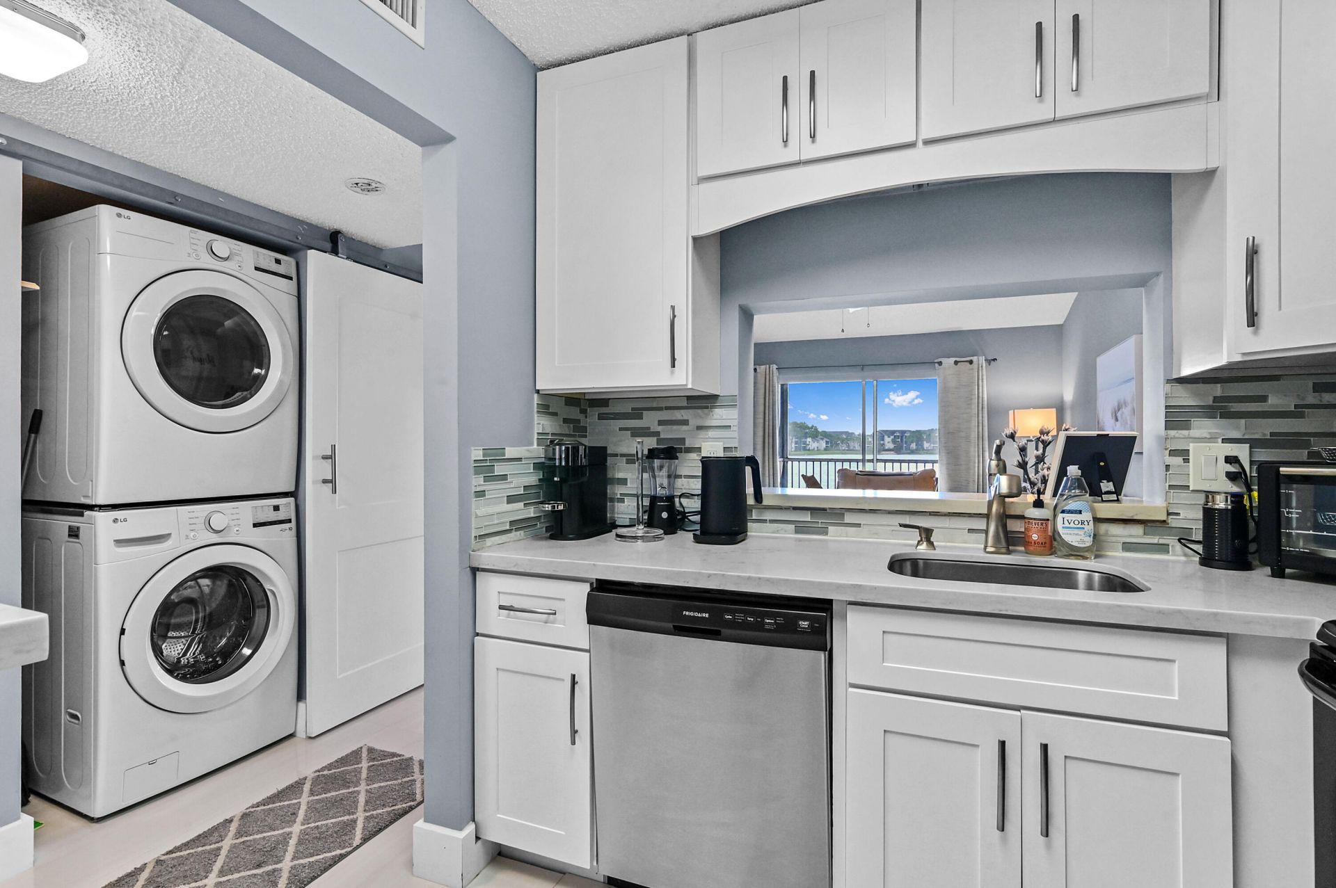 5530 Lakeside Drive, Unit 203, Margate, FL 33063 Photo