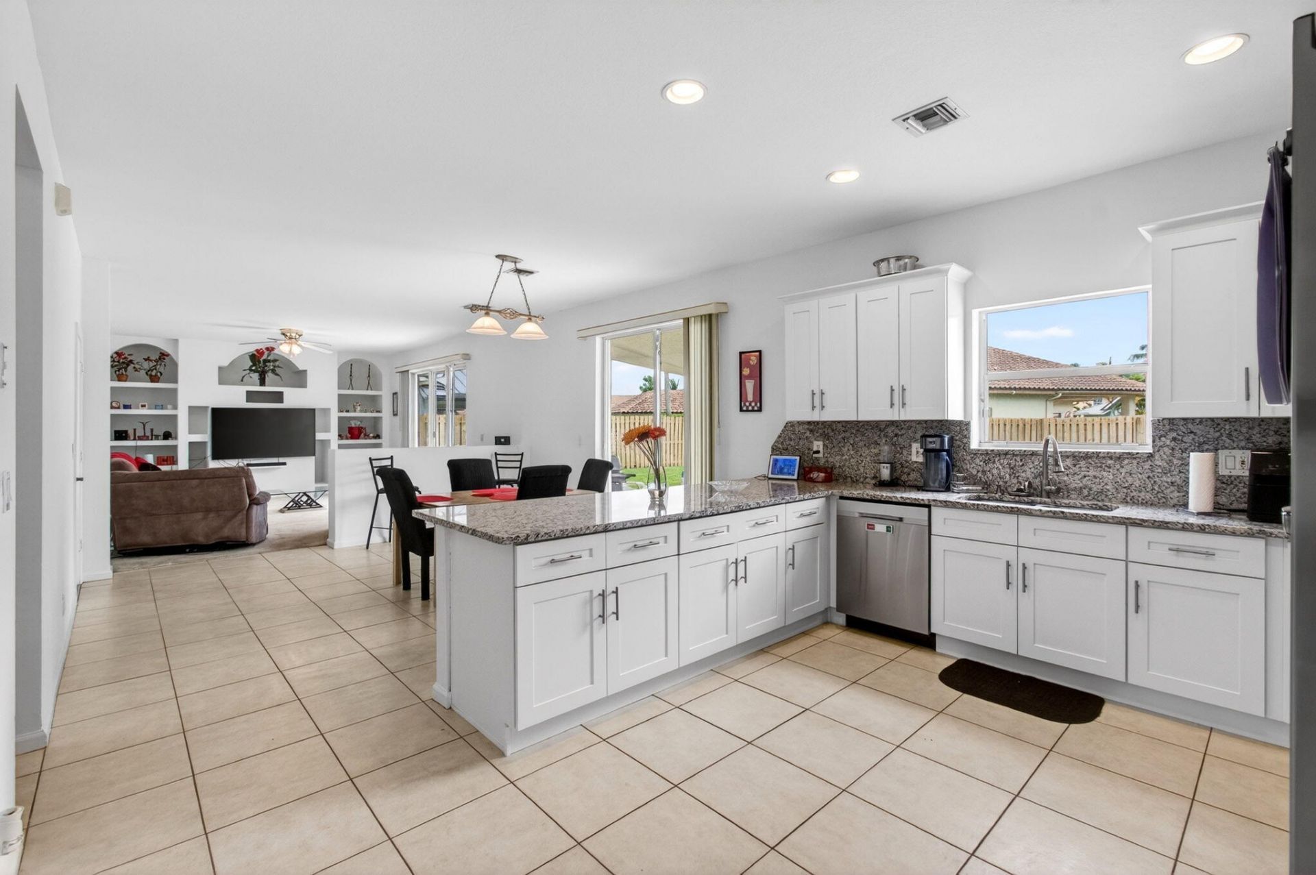 6305 Blue Bay Circle, Lake Worth, FL 33467 Photo