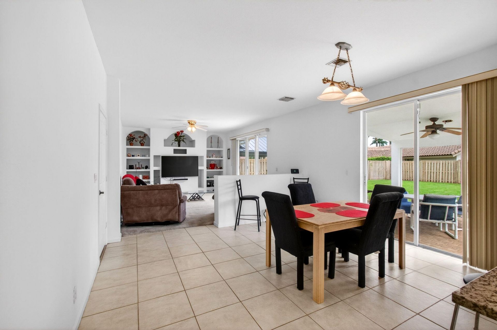 6305 Blue Bay Circle, Lake Worth, FL 33467 Photo