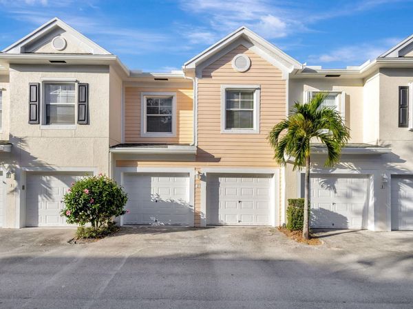 826 Dakota Drive, Unit 102, Jupiter, FL 33458