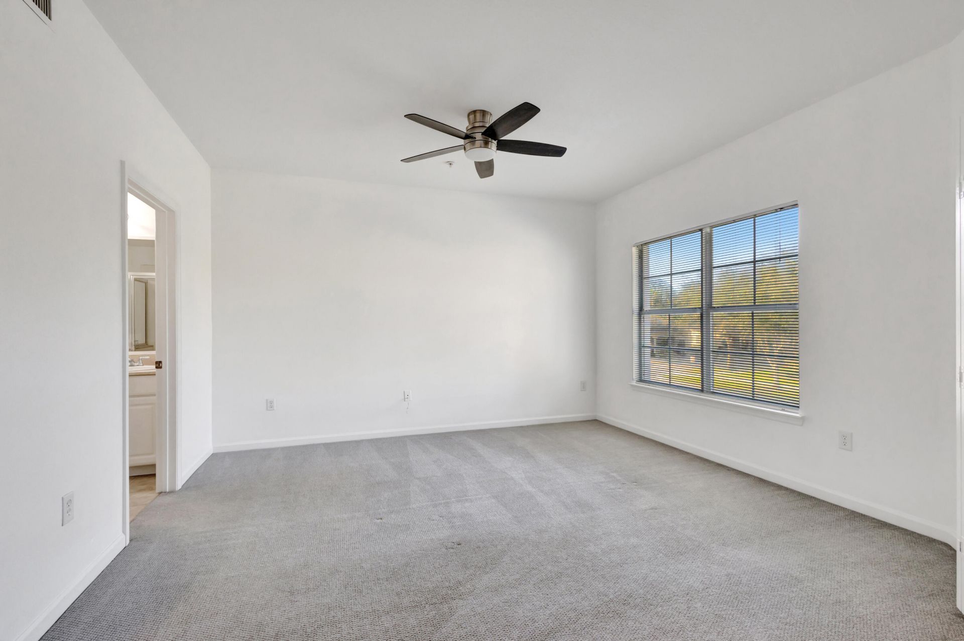 826 Dakota Drive, Unit 102, Jupiter, FL 33458 Photo