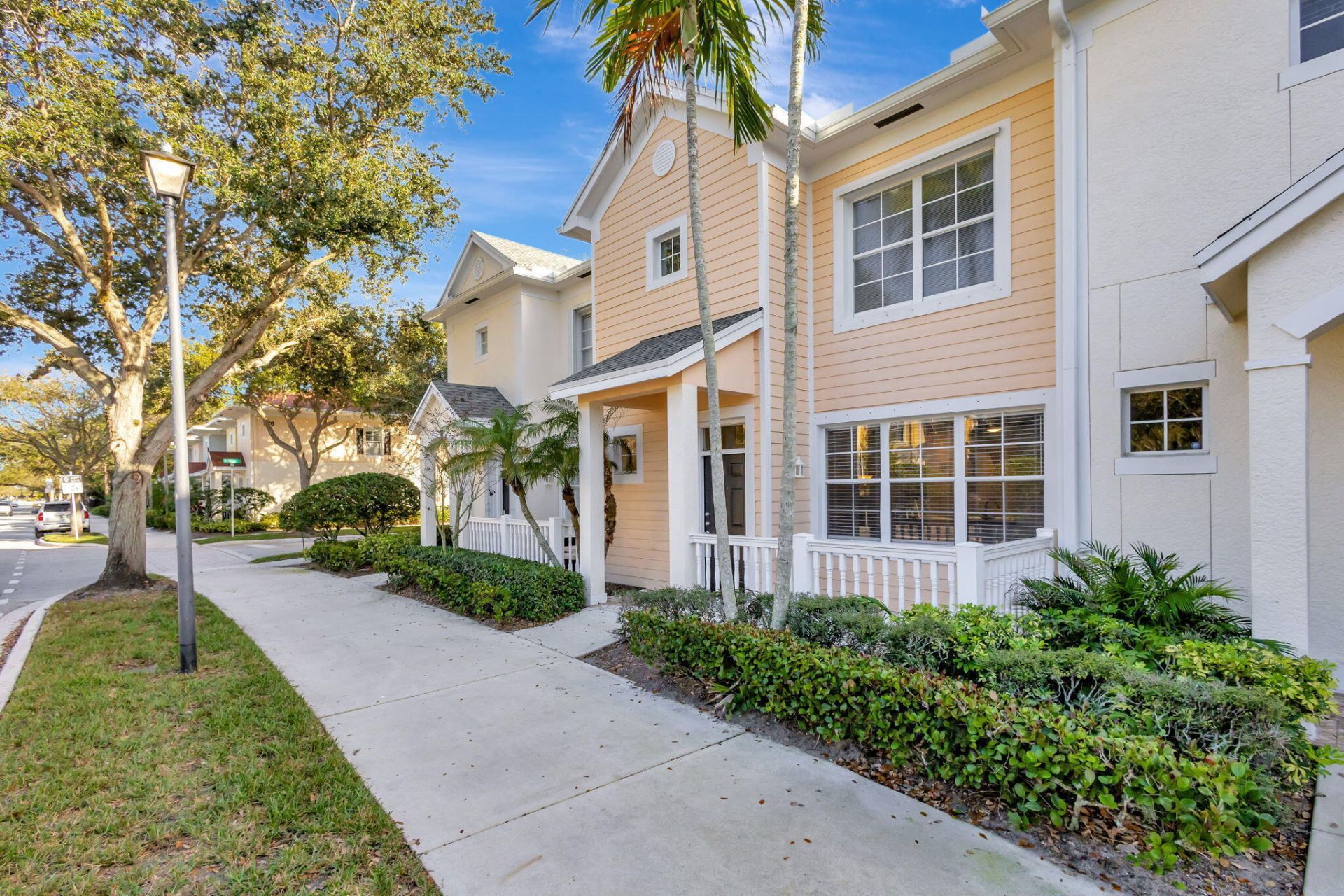 826 Dakota Drive, Unit 102, Jupiter, FL 33458 Photo