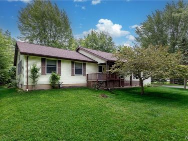 2145 Dodge Road, Amherst, NY 14051