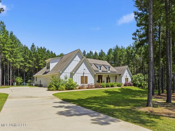 790 Clover Ridge Way, Brandon, MS 39047