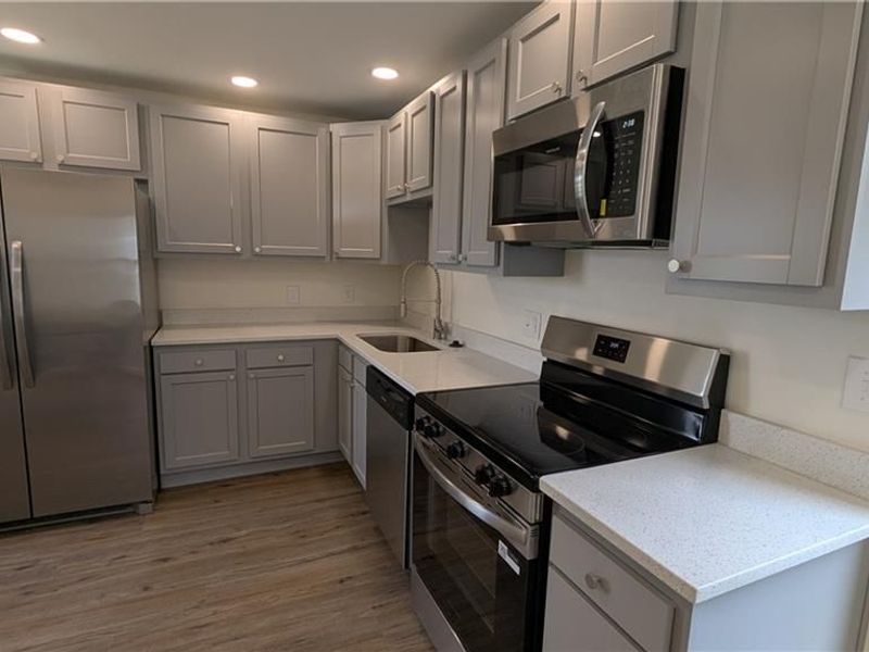 2846 Research Boulevard, Kettering, OH 45420 Photo 21