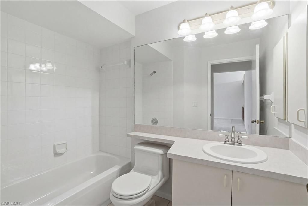 2203 Mcgregor Park Cir, Unit 2203, Fort Myers, FL 33908 Photo