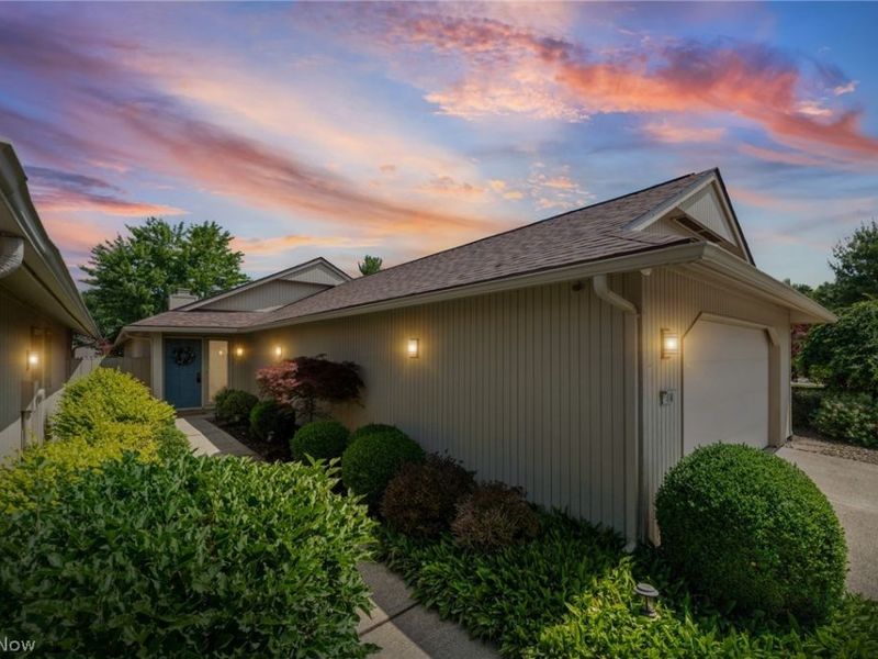 21454 Oak Bark Trail , Strongsville, OH 44149 Photo 1