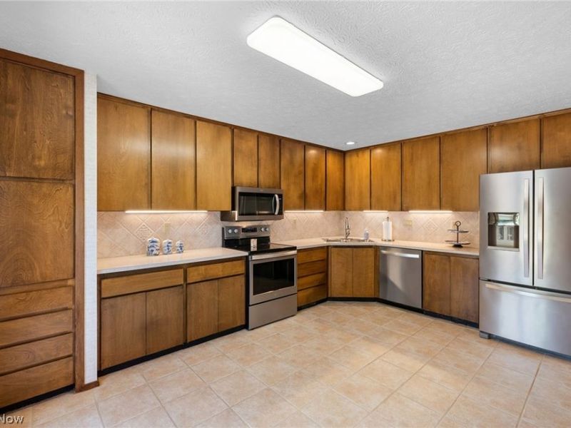 21454 Oak Bark Trail , Strongsville, OH 44149 Photo 15