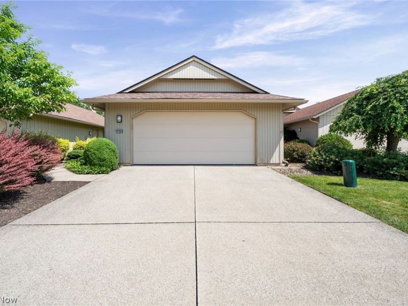 21454 Oak Bark Trail , Strongsville, OH 44149 Photo 5