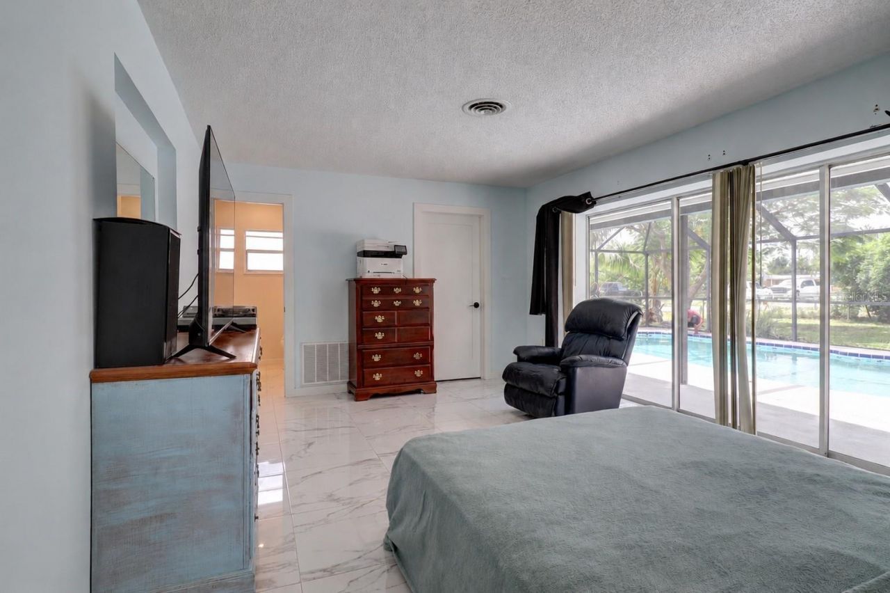 215 Tarpon Way, Punta Gorda, FL 33950 Photo