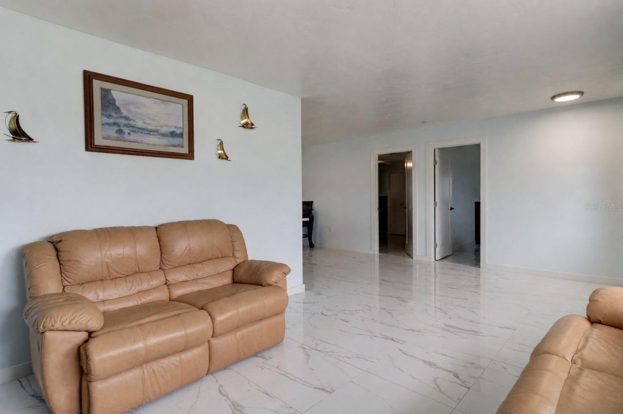215 Tarpon Way, Punta Gorda, FL 33950 Photo