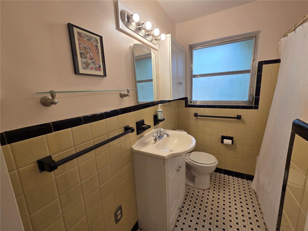 725 NW 33rd Avenue , Gainesville, FL 32609 Photo