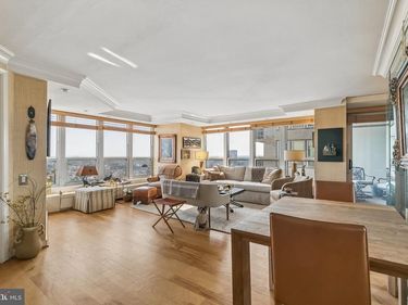 224 30 W RITTENHOUSE SQUARE , Unit 3010, PHILADELPHIA, PA 19103