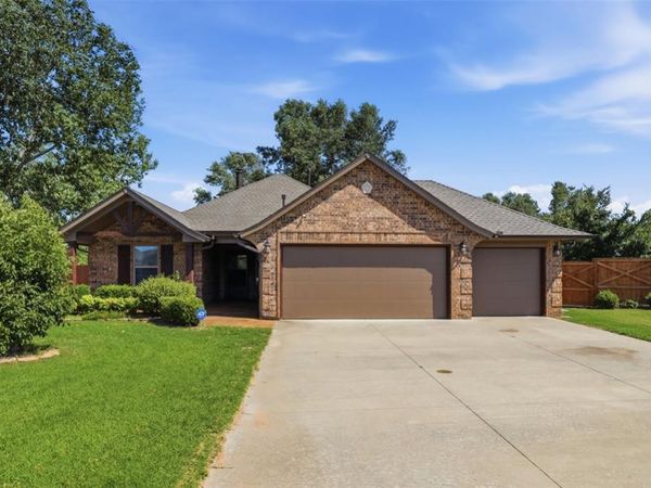 12800 Mackenzie Street, Choctaw, OK 73020
