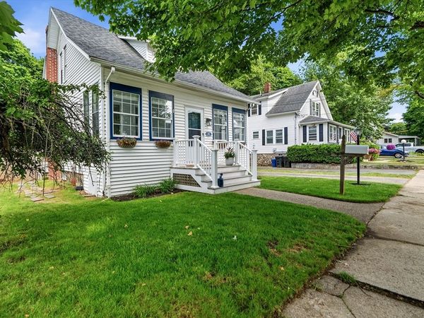 12 Brackett Ave, Stoneham, MA 02180