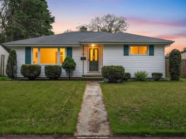 1727 30TH STREET, Two Rivers, WI 54241