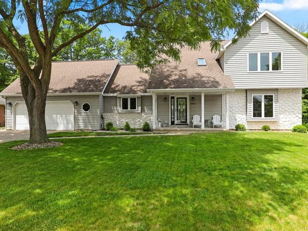 2841 MAYFLOWER ROAD, Green Bay, WI 54311