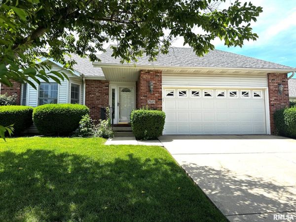 7023 Piper Glen Drive, Springfield, IL 62711