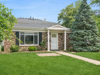 546 E Old Willow Road, Prospect Heights, IL 60070 primary photo