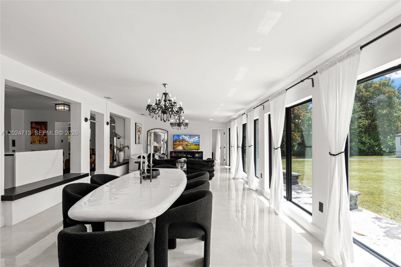 13010 Griffing Blvd, North Miami, FL 33161 Photo