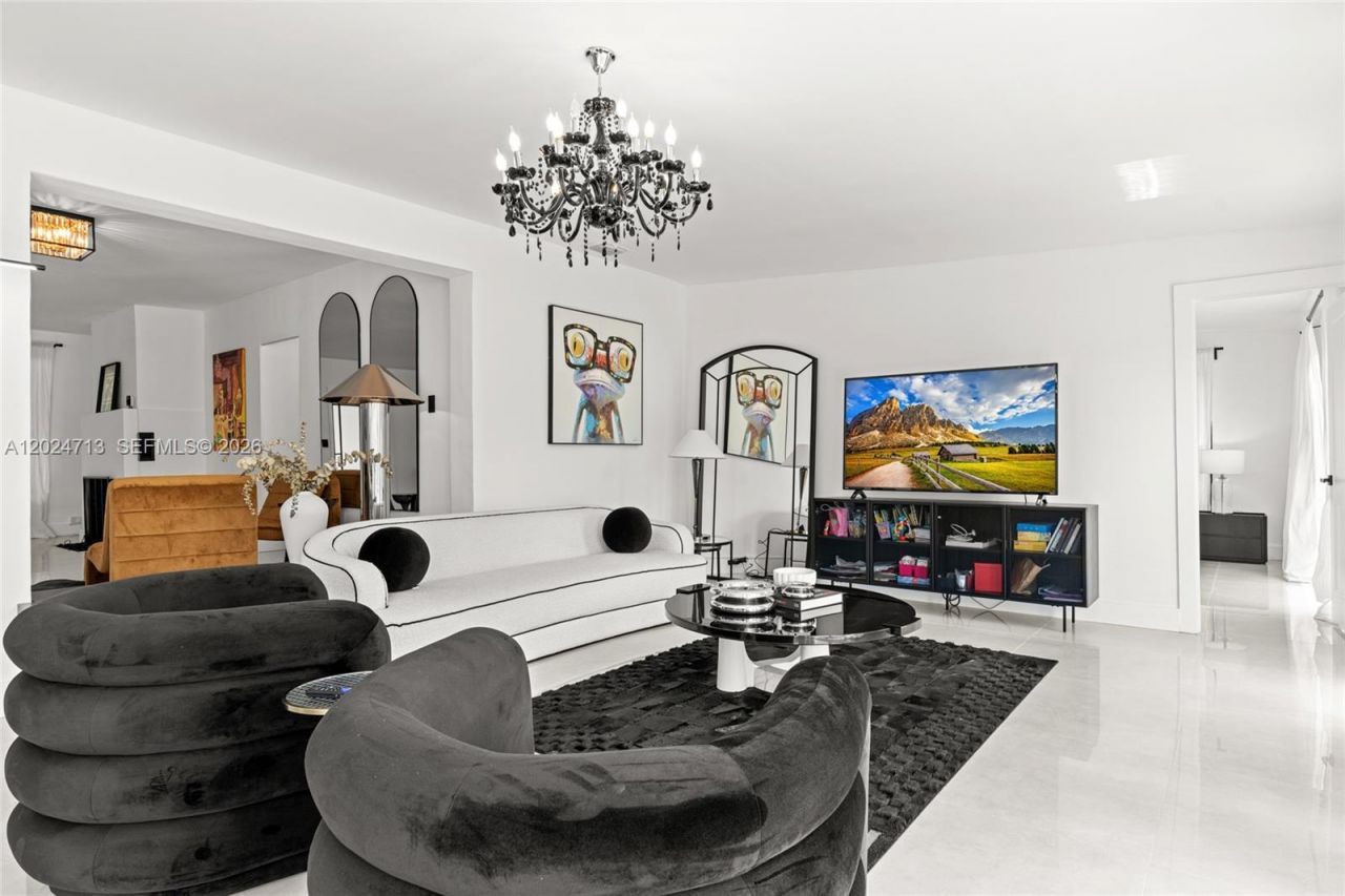 13010 Griffing Blvd, North Miami, FL 33161 Photo